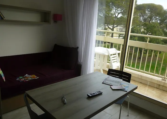 Hotel La Corniche D'or A St Raphael Saint-Raphael (Var)